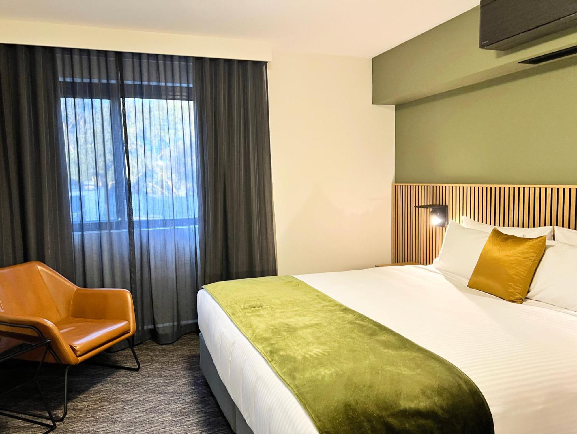 Mill Hotel Milperra Panania エクステリア 写真